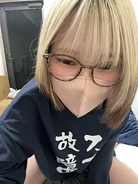 Hikaru-chan naked strip on cam for live sex video chat