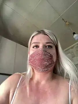 88SSara_Fan88 naked strip on cam for live sex video chat