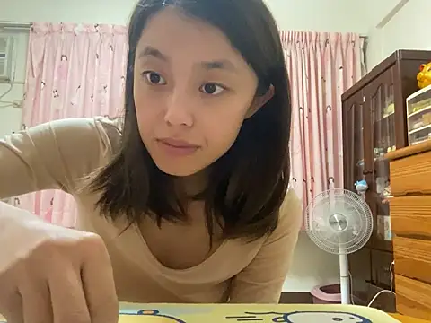 ladypaggy naked strip on cam for live sex video chat