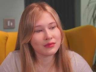 LynnaEdge nude Live Sex Chat Show