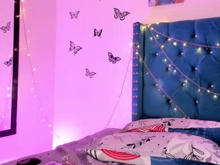 Sweet Amber nude Live Sex Chat Show