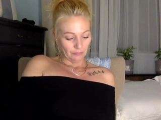Alessa nude Live Sex Chat Show