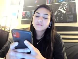 Kare Bear nude Live Sex Chat Show