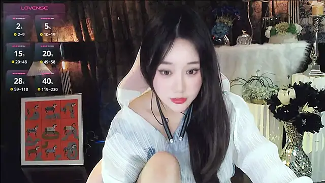 Alice-777 naked strip on cam for live sex video chat