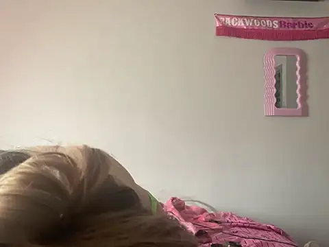 BedroomBarbie naked strip on cam for live sex video chat