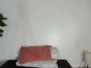 LuCyLaSpIcY nude Live Sex Chat Show