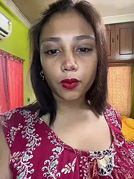 Prettybitchfucksu naked strip on cam for live sex video chat