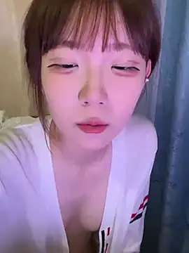 D-033 naked strip on cam for live sex video chat