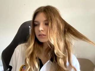 CwenHanchett nude Live Sex Chat Show