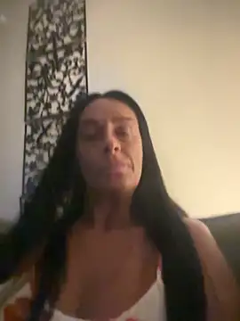 Islaymae_gilf naked strip on cam for live sex video chat