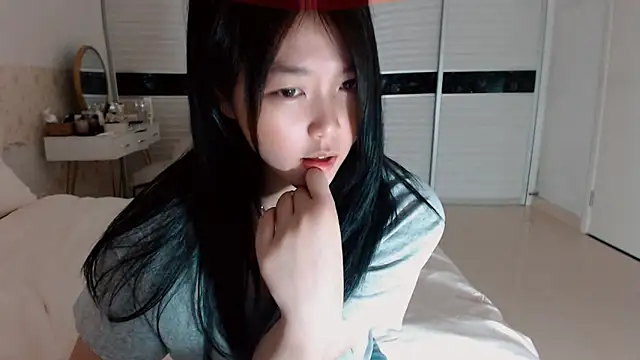 Miu1_girl naked strip on cam for live sex video chat