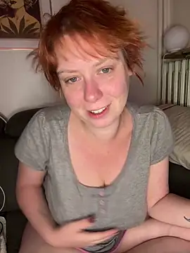 VeraaFlynn naked strip on cam for live sex video chat