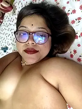 Cute__Lisa naked strip on cam for live sex video chat