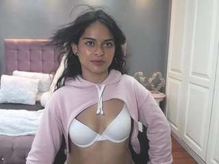 JulietaMooree nude Live Sex Chat Show