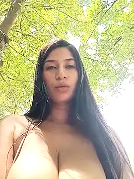 lady-rosse naked strip on cam for live sex video chat