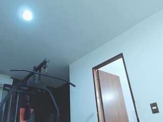 LiaSarahi nude Live Sex Chat Show