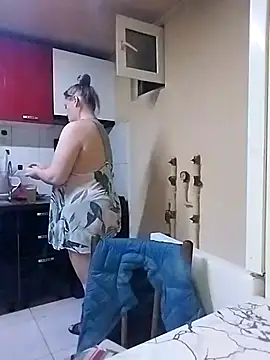 StepMommyXXX naked strip on cam for live sex video chat