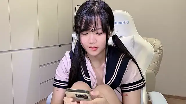xixi_baby66 naked strip on cam for live sex video chat