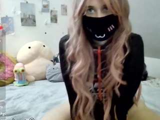 Kyra Wild nude Live Sex Chat Show