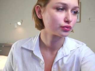 Lula-pie nude Live Sex Chat Show