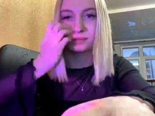 MelanyHuckabone nude Live Sex Chat Show