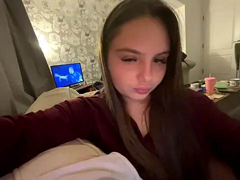 Secretel naked strip on cam for live sex video chat