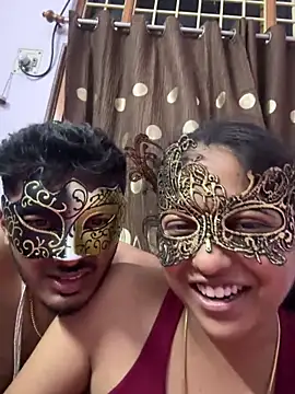 VVcouple naked strip on cam for live sex video chat