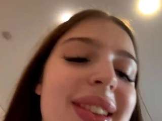 Gily nude Live Sex Chat Show