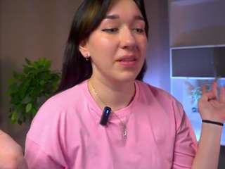 OzieReine nude Live Sex Chat Show