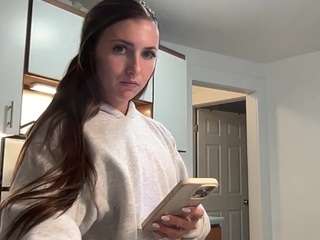 laylahlaylah1 nude Live Sex Chat Show