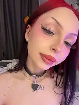 Lina_Thornton_ naked strip on cam for live sex video chat
