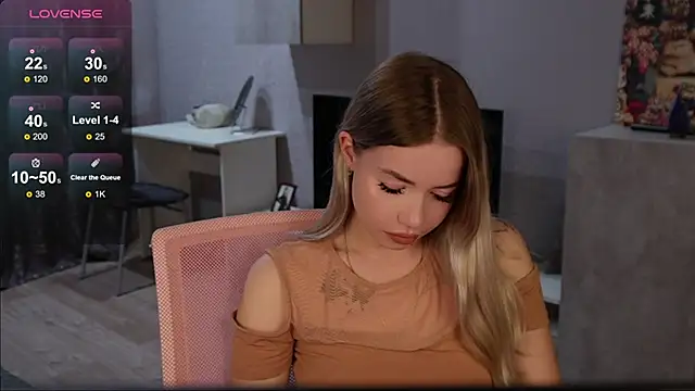 Mayyyyyyyymayyyyyy naked strip on cam for live sex video chat