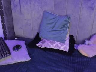 Niick nude Live Sex Chat Show