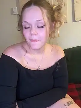 Starryluvvy23 naked strip on cam for live sex video chat