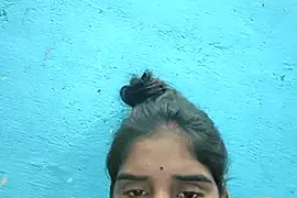 Hot-Soniya2 naked strip on cam for live sex video chat