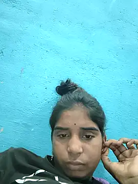 Hot-Soniya2 naked strip on cam for live sex video chat