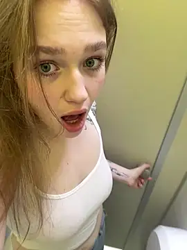 RussianWoman naked strip on cam for live sex video chat
