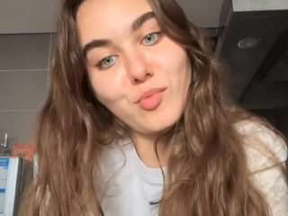 Susie nude Live Sex Chat Show