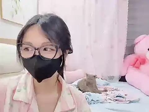 Yuyu-baobei naked strip on cam for live sex video chat