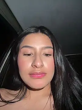andrea_gomes_ naked strip on cam for live sex video chat