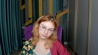 AngelinaLow naked strip on cam for live sex video chat