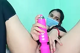 Cute-Kaashvi naked strip on cam for live sex video chat