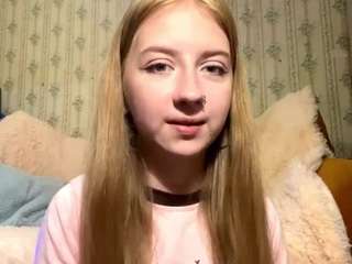LuisaHubka nude Live Sex Chat Show