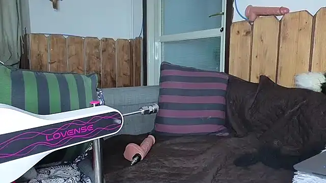 SoloValentina naked strip on cam for live sex video chat