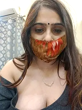 WhistledCutup naked strip on cam for live sex video chat