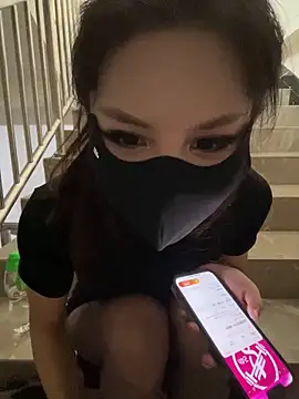 Carlin-yiyi naked strip on cam for live sex video chat