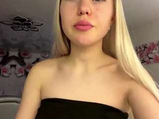 KristiPyo nude Live Sex Chat Show