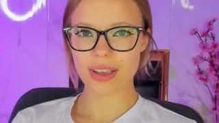LucyLoy nude Live Sex Chat Show