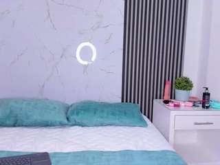 Natashaa-Taylor nude Live Sex Chat Show