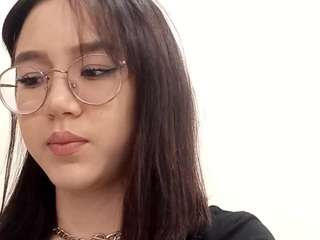 Roxie nude Live Sex Chat Show